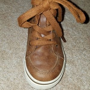 👣Cat and Jack shoes brown size 8